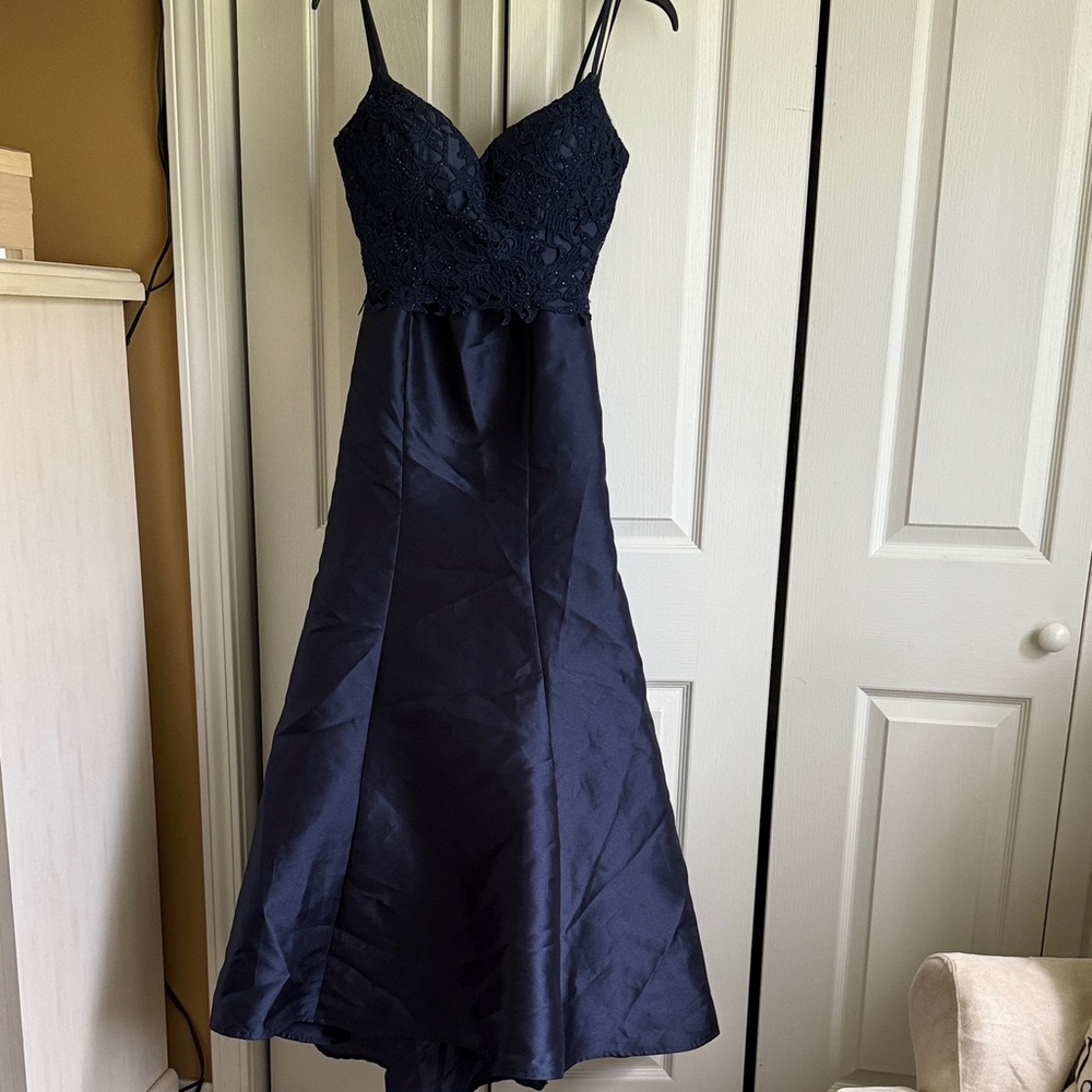 Elegant Navy Blue Lace Wedding Dress